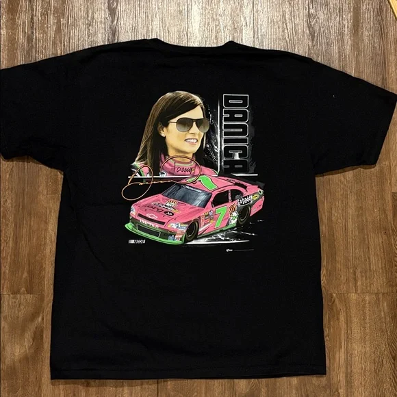 Danica Patrick men’s XL t-shirt - Picture 1 of 8
